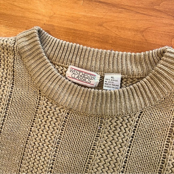WESTCHESTER CLASSICS Crewneck Sweater - Picture 4 of 7